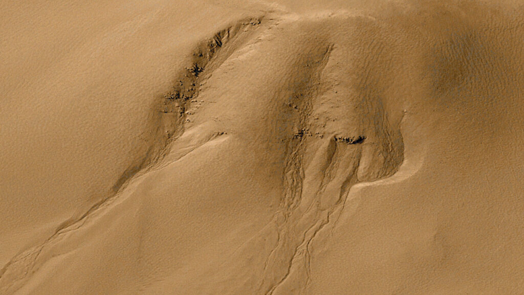 Those Streaks On Mars May Not Be Due To Water