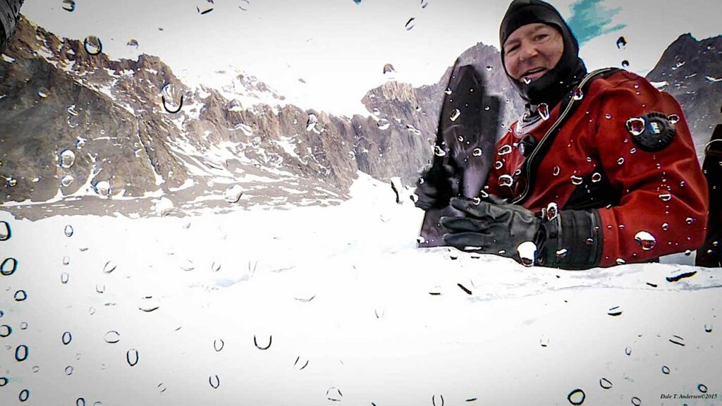 Astrobiologist Gets Prestigious Explorers Club Award
