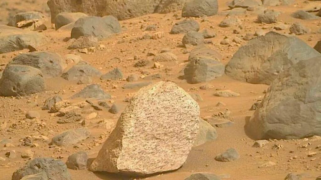 Likely Biosignatures Found On Mars